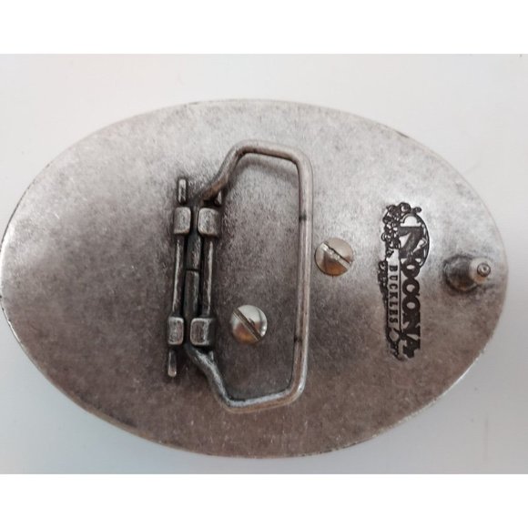 Belt Buckle Silvertone Oval with Skull and Antlers on Woodgrain Background Noona - Picture 2 of 2